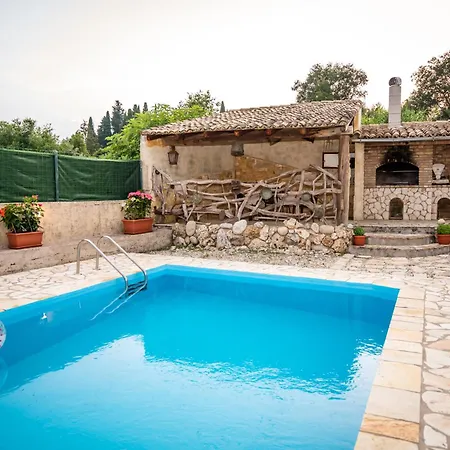 Chrysanthi's House 公寓 *